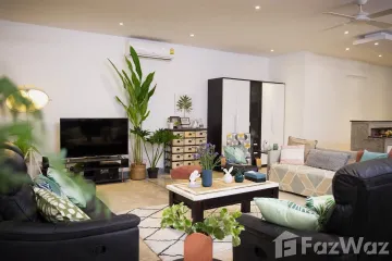 3 Bedroom Condo for Sale or Rent in Nong Pa Khrang, Chiang Mai