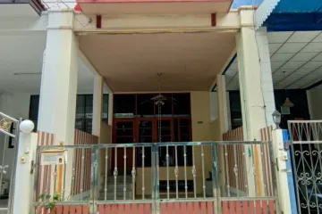 3 Bedroom Townhouse for sale in Bang Phueng, Samut Prakan
