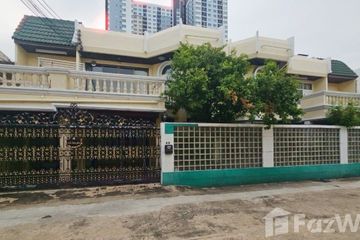 4 Bedroom House for sale in Chong Nonsi, Bangkok
