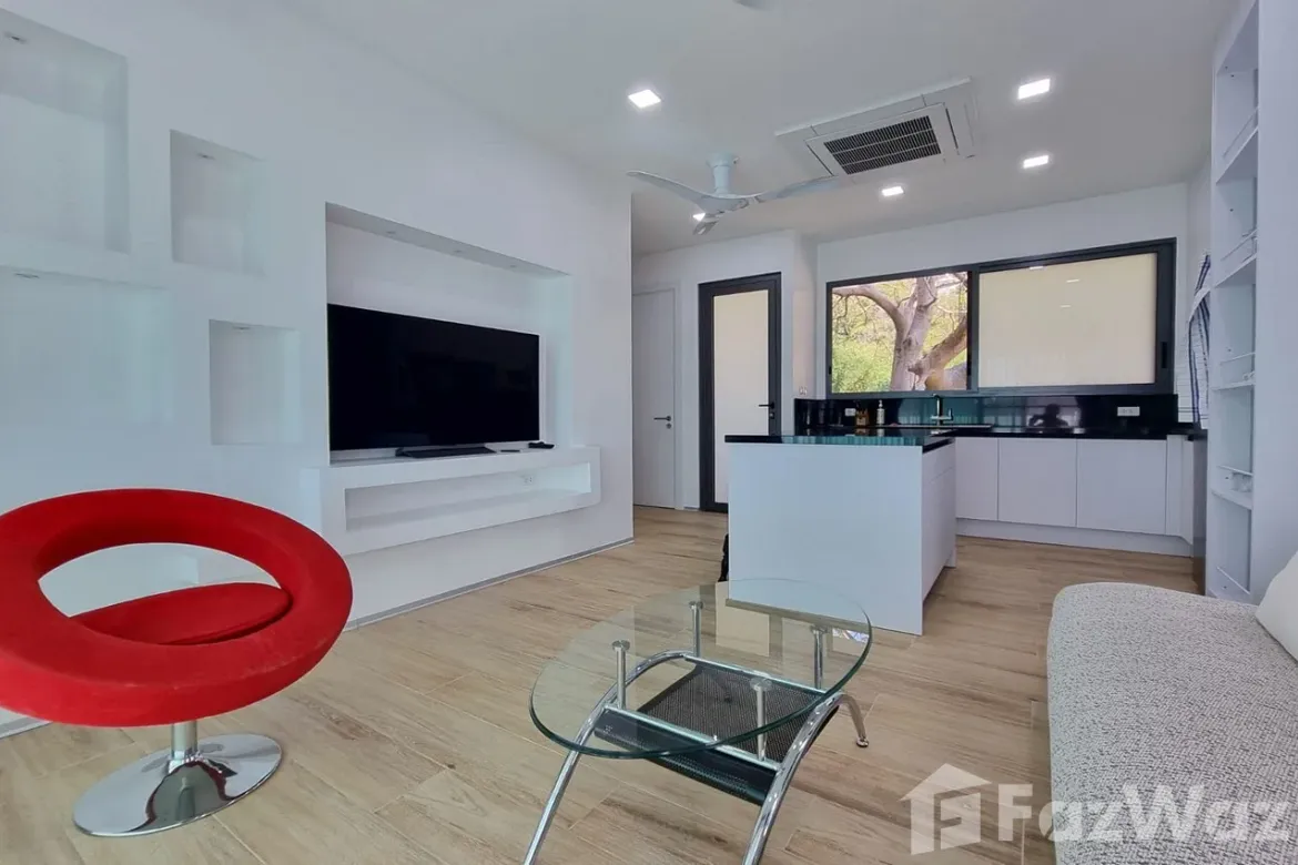 Modern 2 Bed 3 Bath 145 m2 apartment 2mins walk to Kata Noi