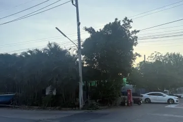 Land for sale in Prachathipat, Pathum Thani