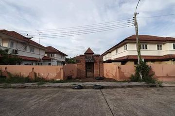 7 Bedroom House for sale in Lam Phak Chi, Bangkok