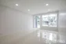 Office for Sale or Rent in Ratchadakarn, Sam Sen Nok, Bangkok near MRT Ratchadaphisek
