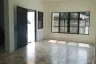 3 Bedroom House for Sale or Rent in Baan Pornthisan 8, Khlong Chet, Pathum Thani
