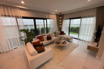 4 Bedroom House for sale in Na Kluea, Chonburi