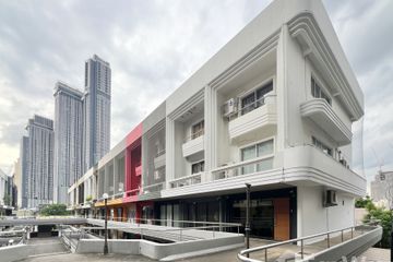 Office for sale in Park Avenue Ekkamai, Khlong Tan Nuea, Bangkok