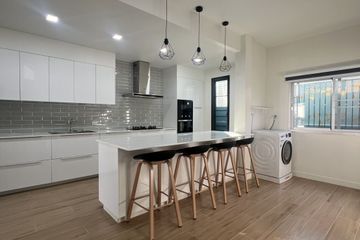 3 Bedroom House for rent in Na Kluea, Chonburi