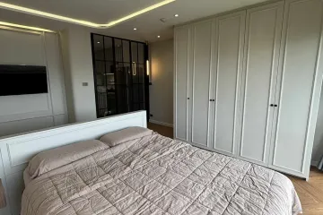 1 Bedroom Condo for sale in Chan Kasem, Bangkok near MRT Phawana
