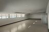 18 Bedroom Commercial for Sale or Rent in Saen Saep, Bangkok