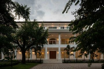 6 Bedroom House for sale in Suan Luang, Bangkok near MRT Phatthanakan