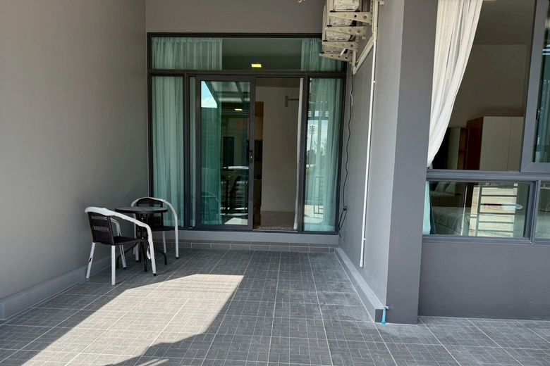 2 Bedroom Townhouse For Rent