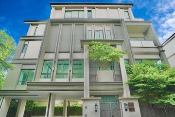 4 Bedroom House for sale in Khlong Tan Nuea, Bangkok