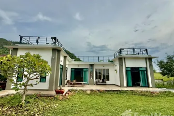 3 Bedroom House for rent in Nong Ta Taem, Prachuap Khiri Khan