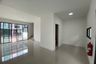 3 Bedroom Townhouse for sale in Thap Yao, Bangkok