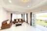 5 Bedroom House for Sale or Rent in Thanaporn Park Home 5, San Pa Pao, Chiang Mai