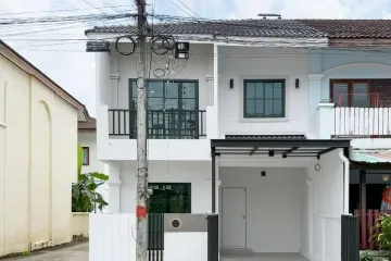3 Bedroom Townhouse for sale in Ko Kaeo, Phuket