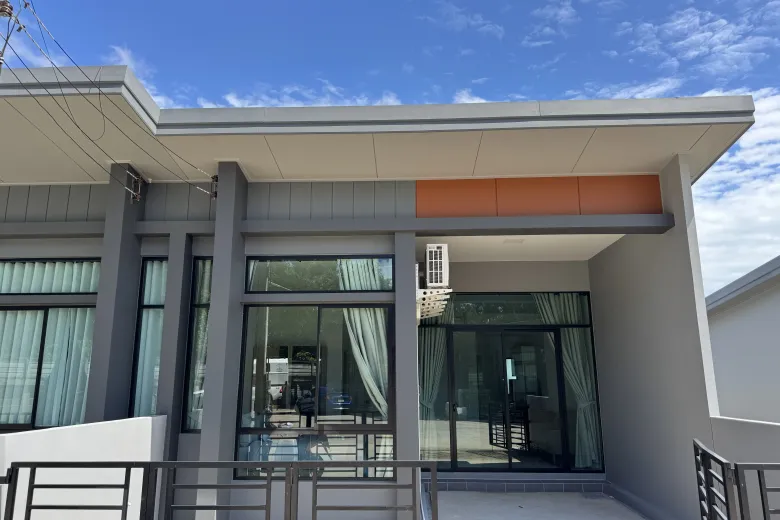 2 Bedroom Townhouse For Rent