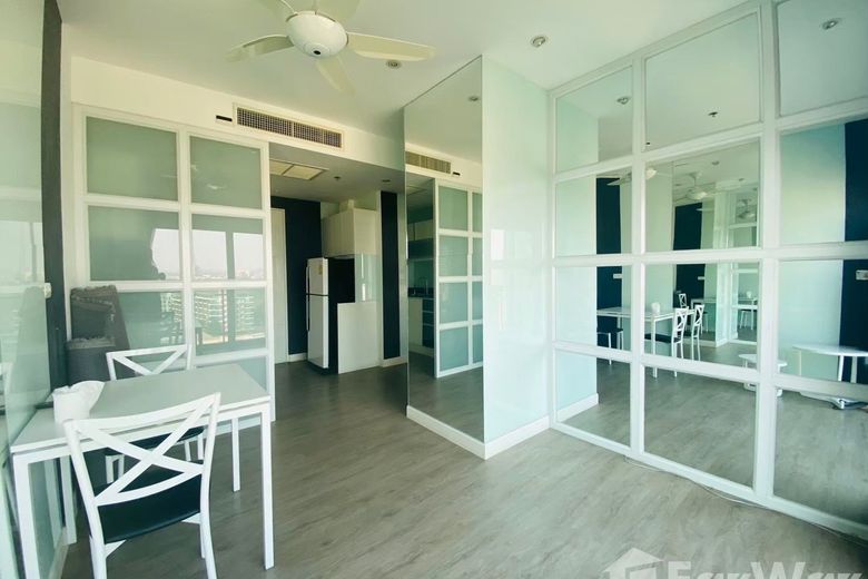 1 Bedroom Condo