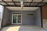 3 Bedroom Townhouse for sale in Sisa Chorakhe Yai, Samut Prakan