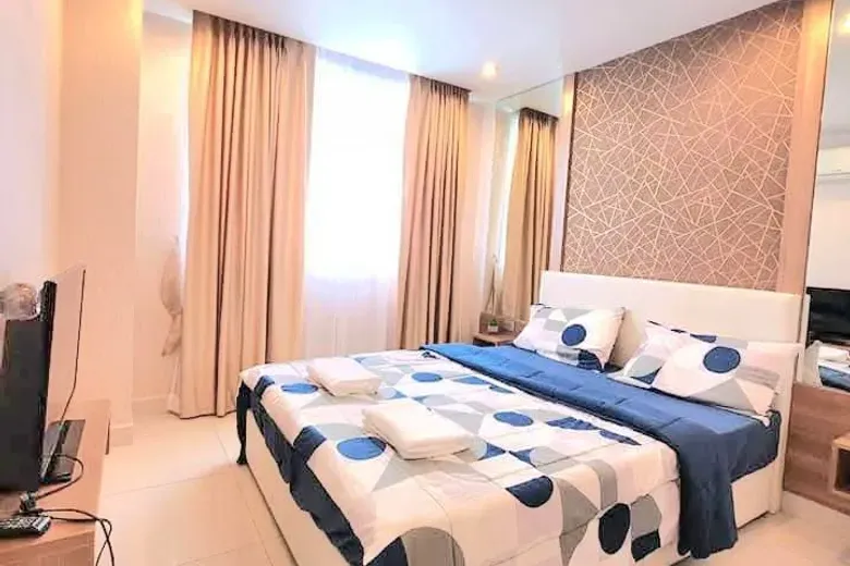 1 Bedroom Condo For Rent