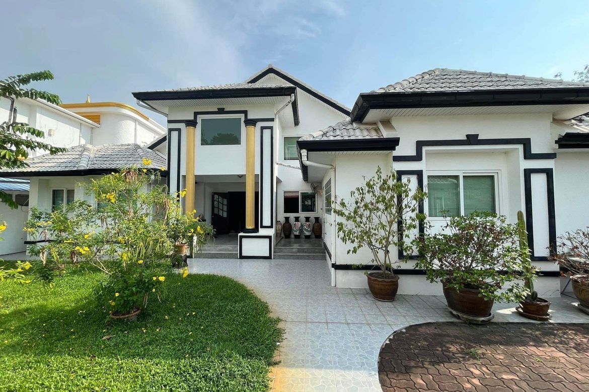 5 Bedroom House for sale in Nong Prue, Chon Buri