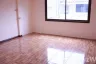 3 Bedroom Townhouse for sale in Lat Phrao, Bangkok