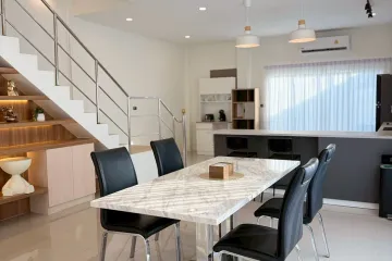 3 Bedroom Villa for sale in Choeng Thale, Phuket