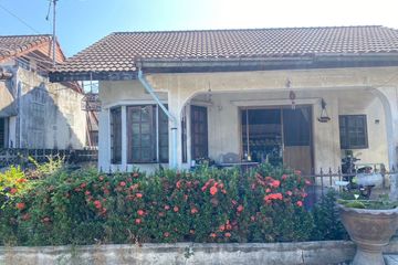 2 Bedroom House for sale in Hua Mak, Bangkok near MRT Si Burapha