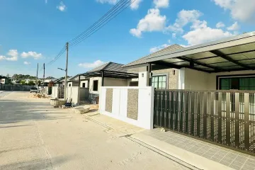 3 Bedroom House for sale in Na Kluea, Chonburi