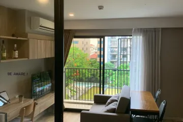1 Bedroom Condo for sale in Yan Nawa, Bangkok near BTS Surasak