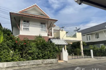 4 Bedroom House for sale in Lak Song, Bangkok