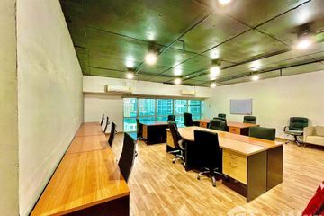 Office for sale in Sukhumvit Suite, Khlong Toei Nuea, Bangkok near BTS Nana