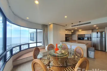 3 Bedroom Condo for rent in 