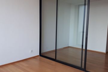 1 Bedroom Condo for sale in Silom, Bangkok near BTS Surasak