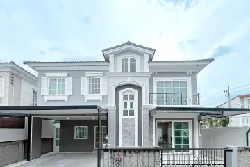 4 Bedroom House for sale in Bang Wa, Bangkok
