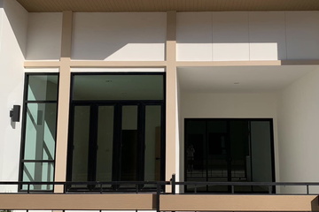 2 Bedroom Townhouse for rent in Thep Krasatti, Phuket