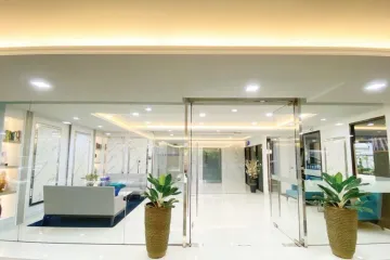 3 Bedroom Condo for sale in Khlong Tan Nuea, Bangkok near BTS Thong Lo