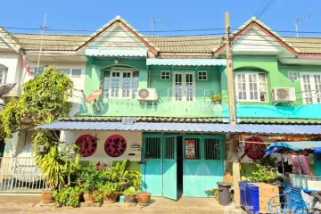 5 Bedroom Townhouse for sale in Lahan, Nonthaburi
