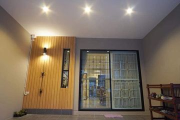 4 Bedroom Townhouse for sale in Samrong, Samut Prakan near BTS Samrong