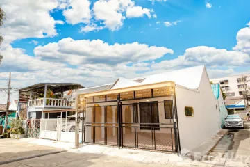 2 Bedroom House for sale in Nawamin, Bangkok