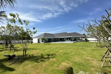 4 Bedroom Villa for sale in Thap Tai, Prachuap Khiri Khan