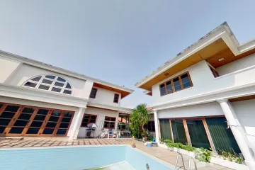 8 Bedroom House for sale in Bang Chak, Bangkok
