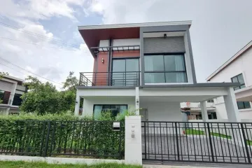 3 Bedroom House for sale in Prawet, Bangkok near Airport Rail Link Ban Thap Chang