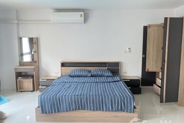 Condo for rent in Diamond Suites Resort Condominium, Nong Prue, Chonburi
