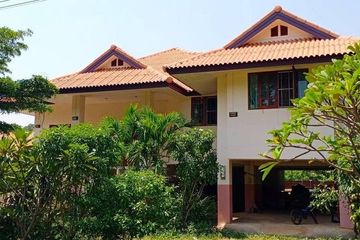 5 Bedroom House for sale in 