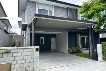 4 Bedroom House for sale in Dokmai, Bangkok