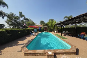 3 Bedroom Hotel / Resort for sale in Bo Haeo, Lampang