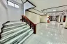 6 Bedroom House for sale in Din Daeng, Bangkok near MRT Phra Ram 9