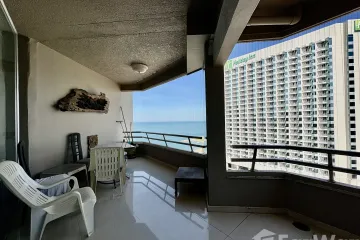 2 Bedroom Condo for sale in Na Kluea, Chonburi