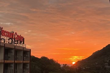 1 Bedroom Apartment for sale in Rawai, Phuket